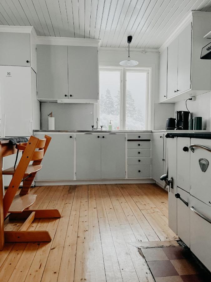 Charming House With Wood Stove Near Lake Virserum Exteriör bild