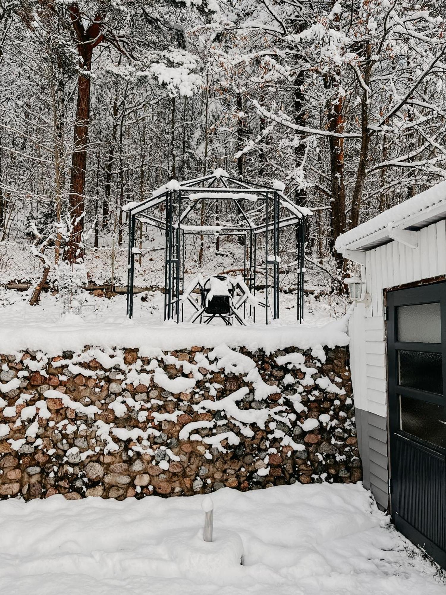Charming House With Wood Stove Near Lake Virserum Exteriör bild